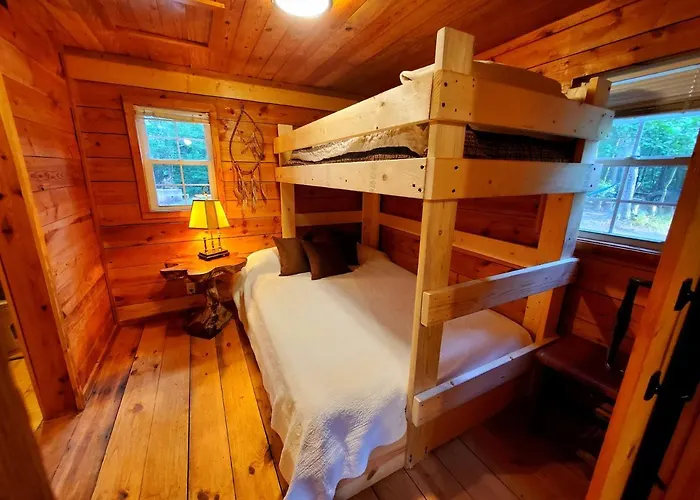 Lil' Log At Hearthstone Cabins And Camping - Pet Friendly Helen
