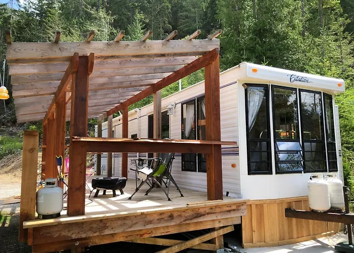 Garden Bay Hideaway - Glamping & Rv