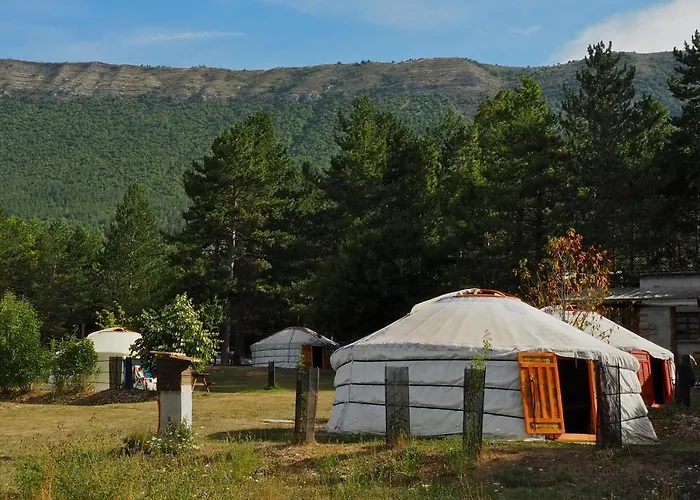 "Verdon Yourtes" Camping A La Ferme