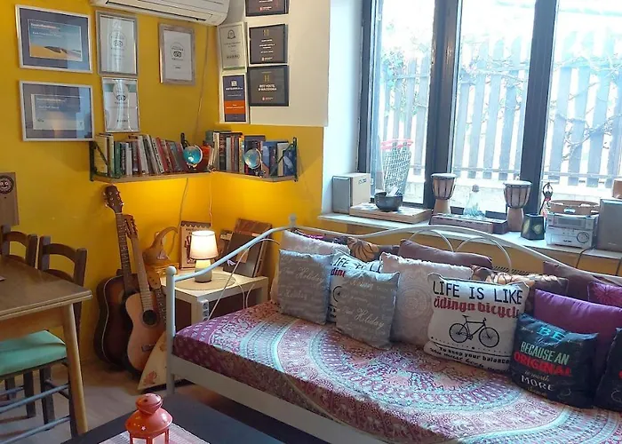 Shanti Hostel