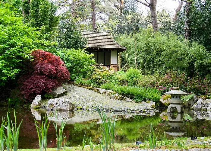 Pinetum Garden Retreats