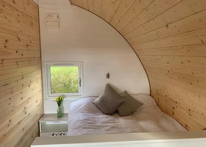 Glastonbury Glamping