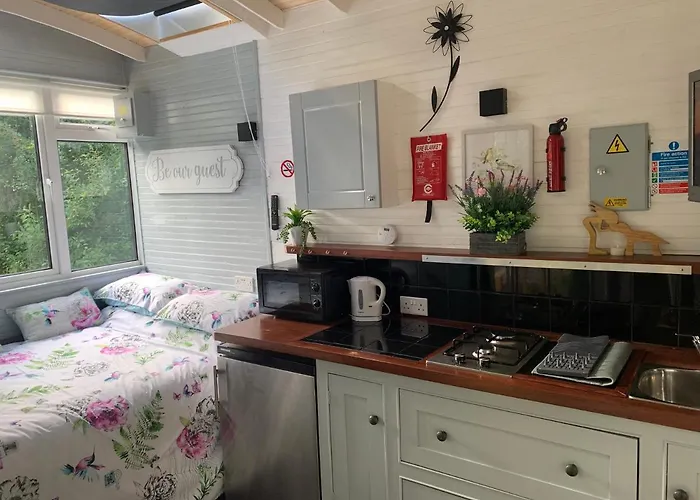 Shepherds Hut Bath