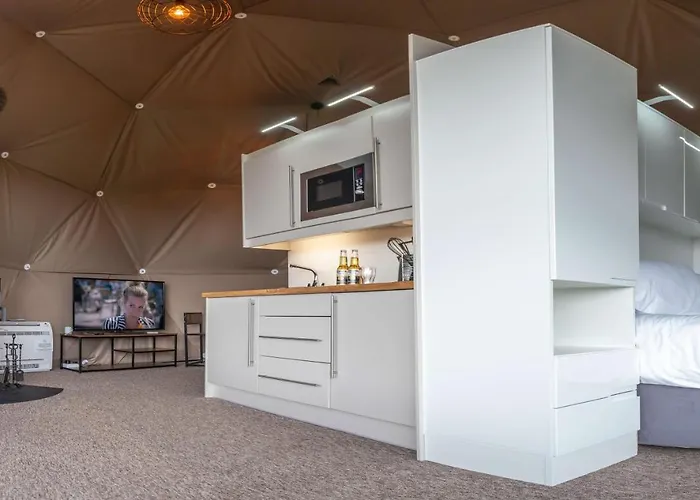 Brynteg Glamping