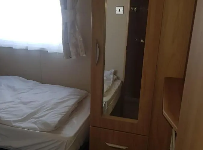 6 Berth Caravan On Lakeside Holiday Park