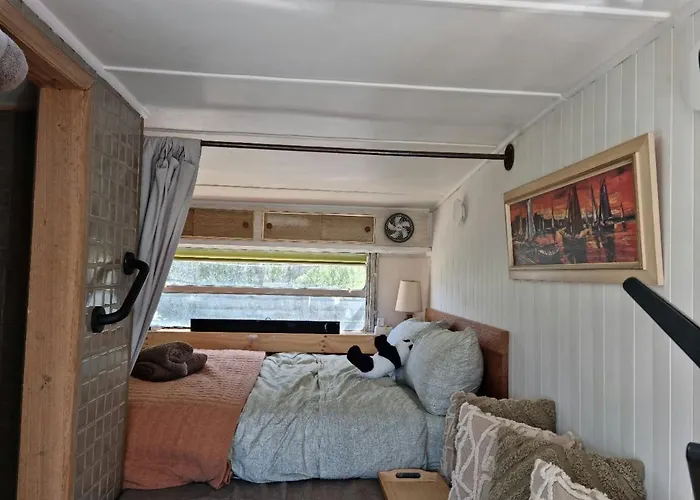 Eddie'S Caravan @ Vb