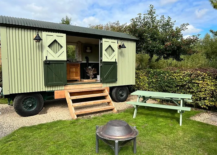 Stonehenge Campsite & Glamping