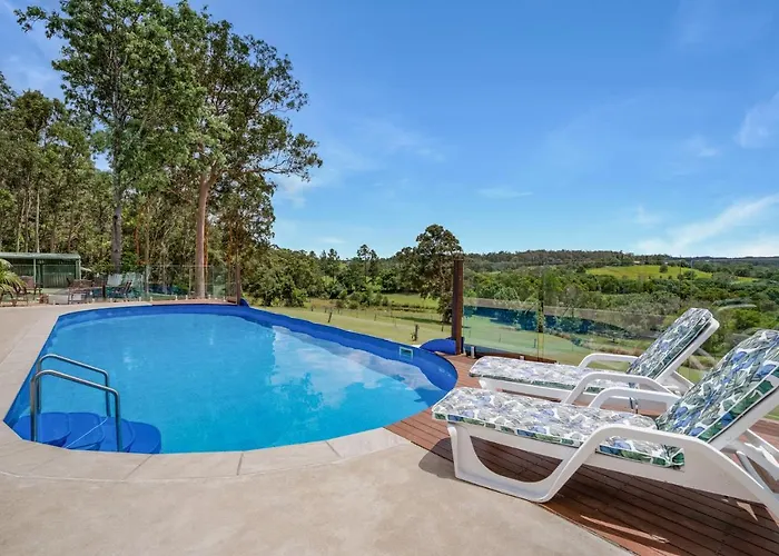 Gympie Luxury Caravan With Ensuite Bathroom