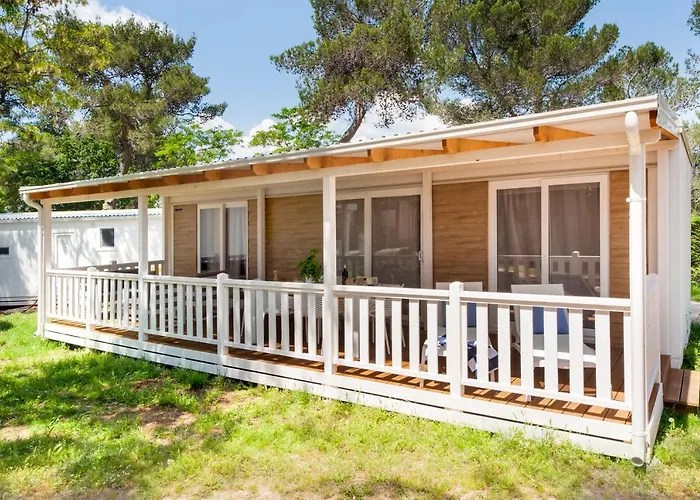 Glamping And Mobile Homes Lavanda - Holiday Centre Bi Village