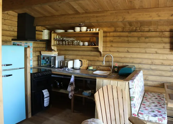 Knapp Farm Glamping Lodge 2
