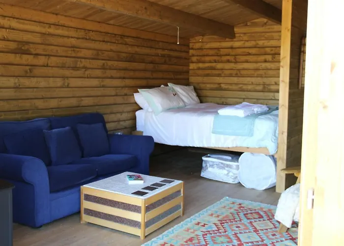 Knapp Farm Glamping Lodge 1
