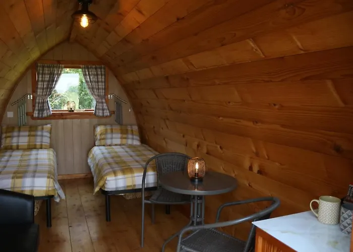 Knapp Farm Glamping Puki Pod