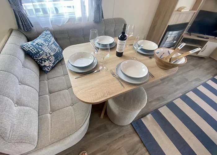 Gannets Rest - Spacious Static Caravan With Sea Views
