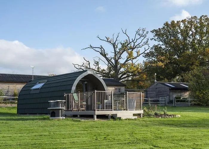 Little Quarry Glamping Bed And Breakfast