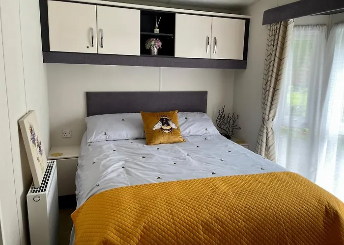 Honeycomb Lodge