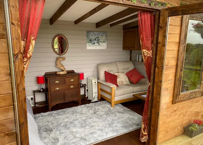 Cherry Tree Glamping Lodge