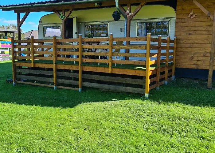 Guesthouse Wallenborn - Caravan Chalet