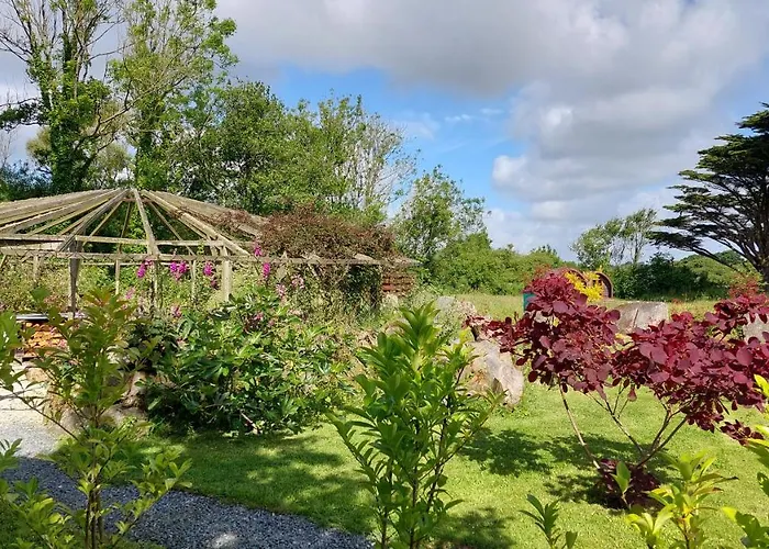 Cedarwood Holidays