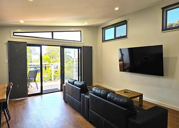 Murray Bridge Tourist Park - Adult Only