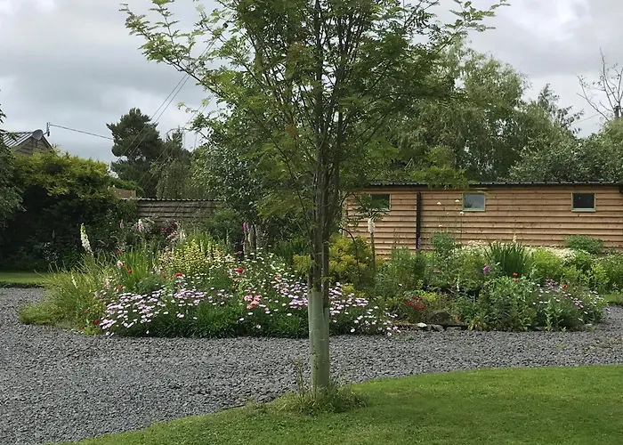 The Nut House - Squirrel Lane Lodges Ludlow