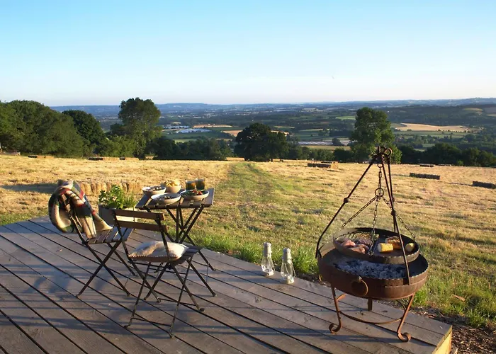 Tilbury Shepherd Huts & Holiday Cottages With Hot Tubs