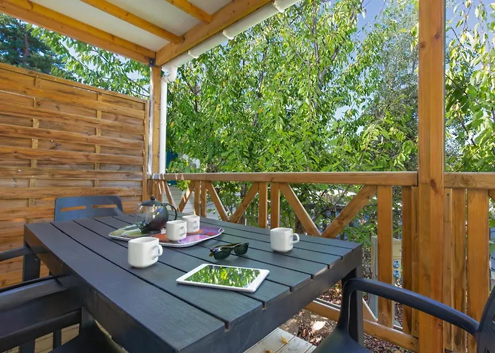 Camping La Pinede