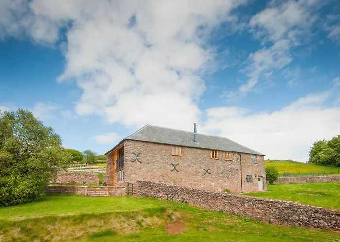 Tilbury Shepherd Huts & Holiday Cottages With Hot Tubs