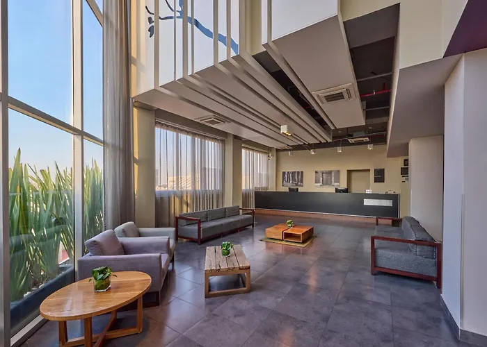 City Express Plus By Marriott Ciudad De Mexico Patio Universidad