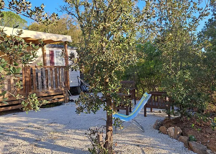 Bungalow 4 Personnes Sur Sur Propriete Privee Au Calme A 10 Mn Des Plages De Sainte Maxime
