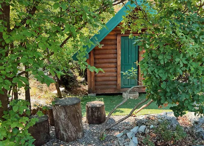 Camp Oaza, Lipa