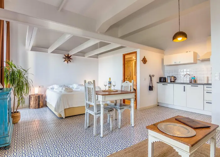 Apartamentos La Residencia Tarifa