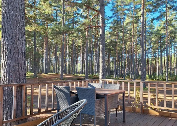 Stuga Ros Naturcamping Lagom