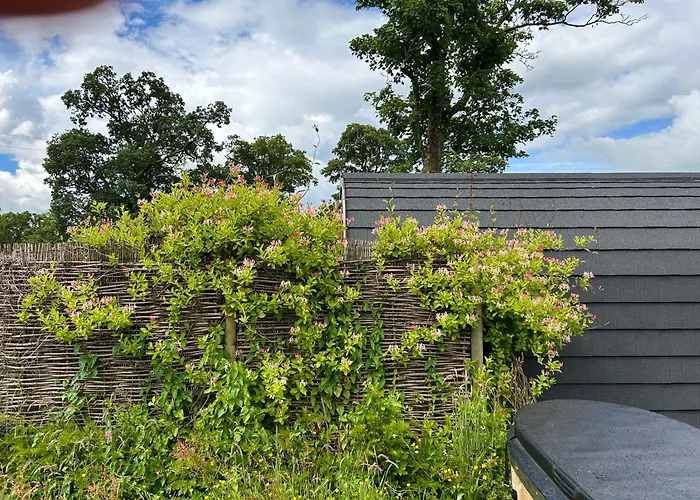Luxury Glamping Pod - Garthside Farm Holidays
