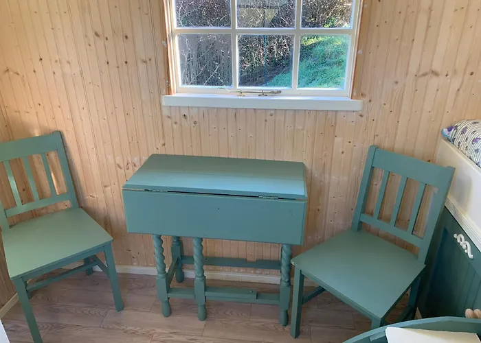Silverspring Glamping The Shepherds Hut