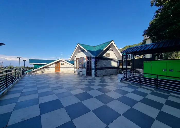 Cedar House By Uber Hotels