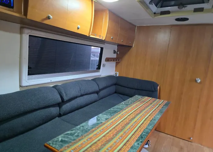 Caravan At 36 Clarevale