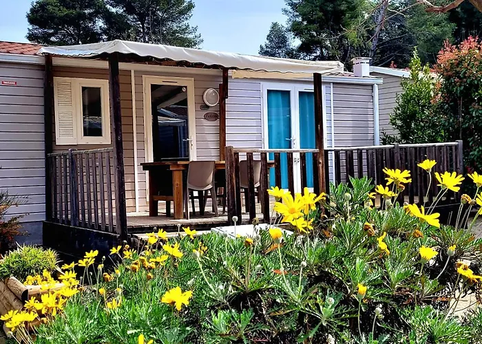 Camping Aux Portes De Cassis