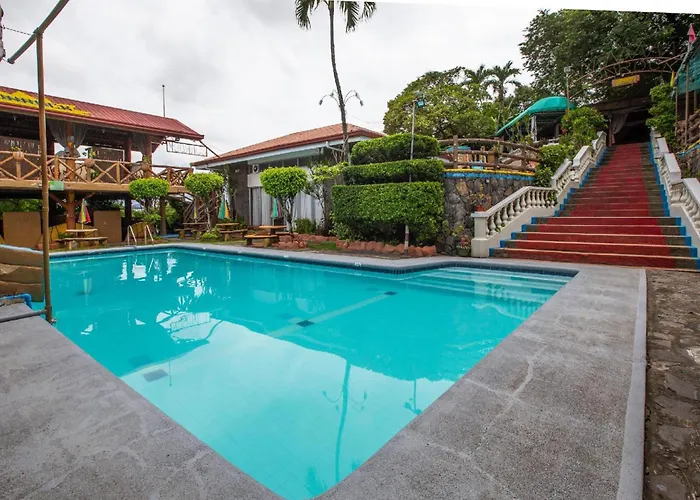Oyo 588 Sunrock Resort