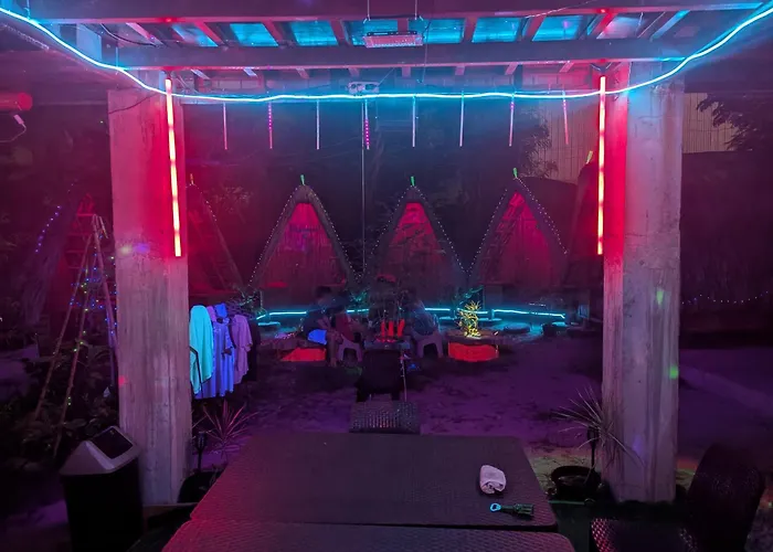Glowbu Kabins