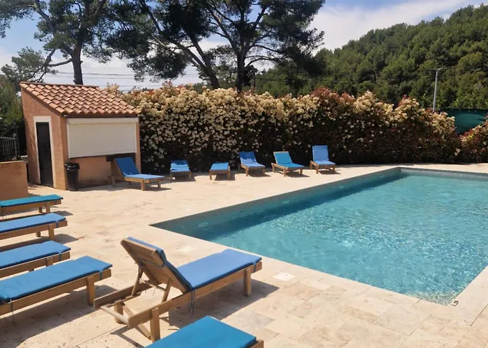 Camping Aux Portes De Cassis