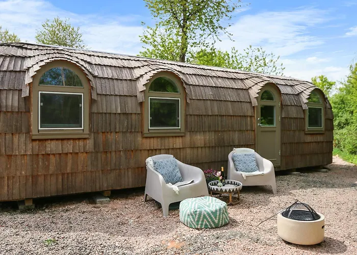 Iglucraft Tiny Haus Im Naheland I Wasserspielpatz I W-Lan