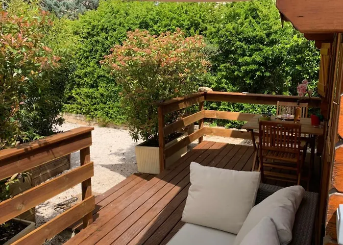 Chalet, Piscine, Jardin Cloture, Animaux Acceptes