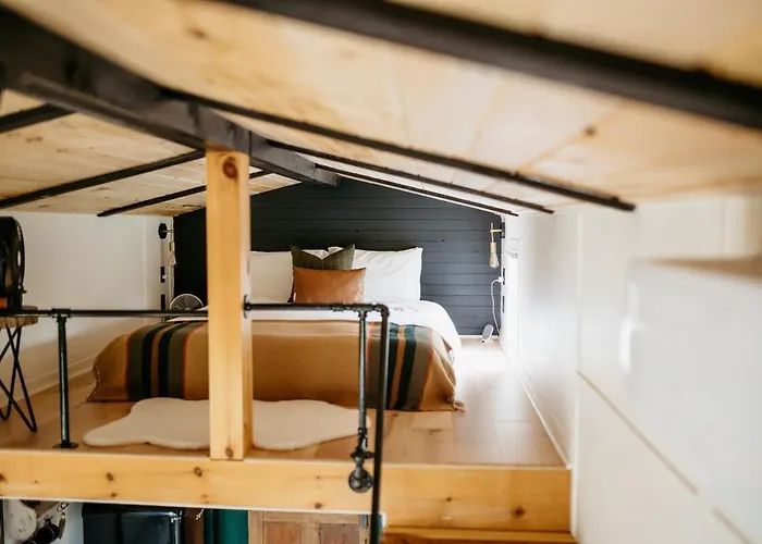 The Nest - Romantic Tiny Home With A Vintage Vibes, 10 Mins To Winery