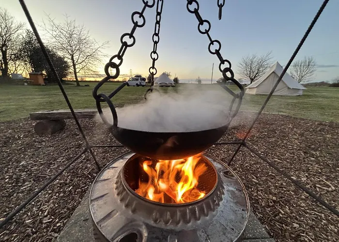 The Outpost - Glamping & Camping