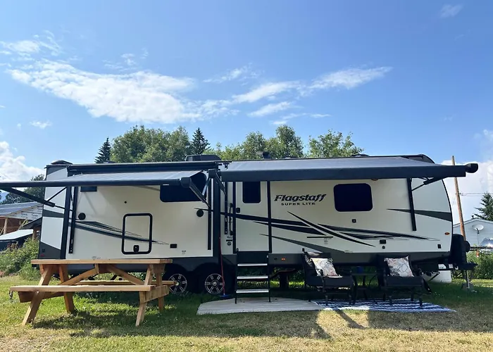 Luxury Rocky Mountain Glamping In Golden Canada Family Friendly Ac Campfire Northern Lights Stargazing