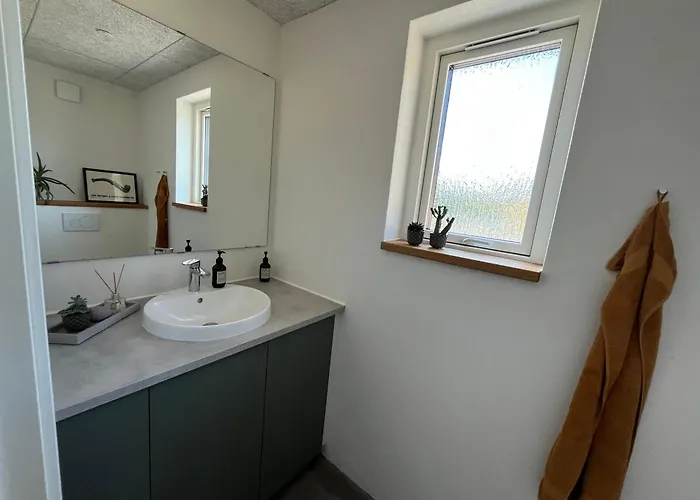 Hyggelig Hytte I Landlig Idyl