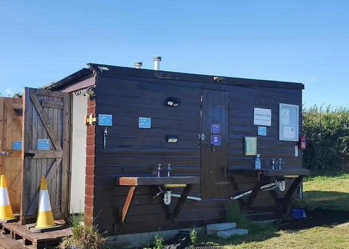 Monroe Horsebox Glamping