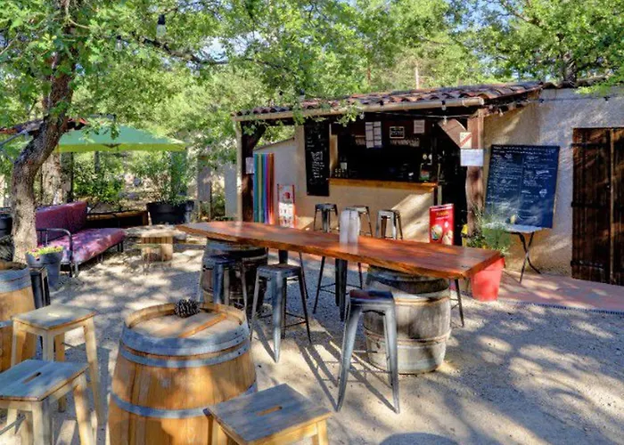 Bungalow Au Camping D'Esparron Avec Terrasse - Api-1-52-578