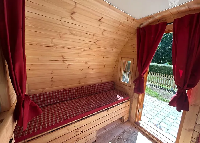 Schlaf-Faesser Am Campingplatz Lienheim
