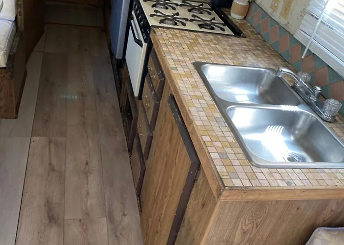 Affordable Rooms In Rv Trailer